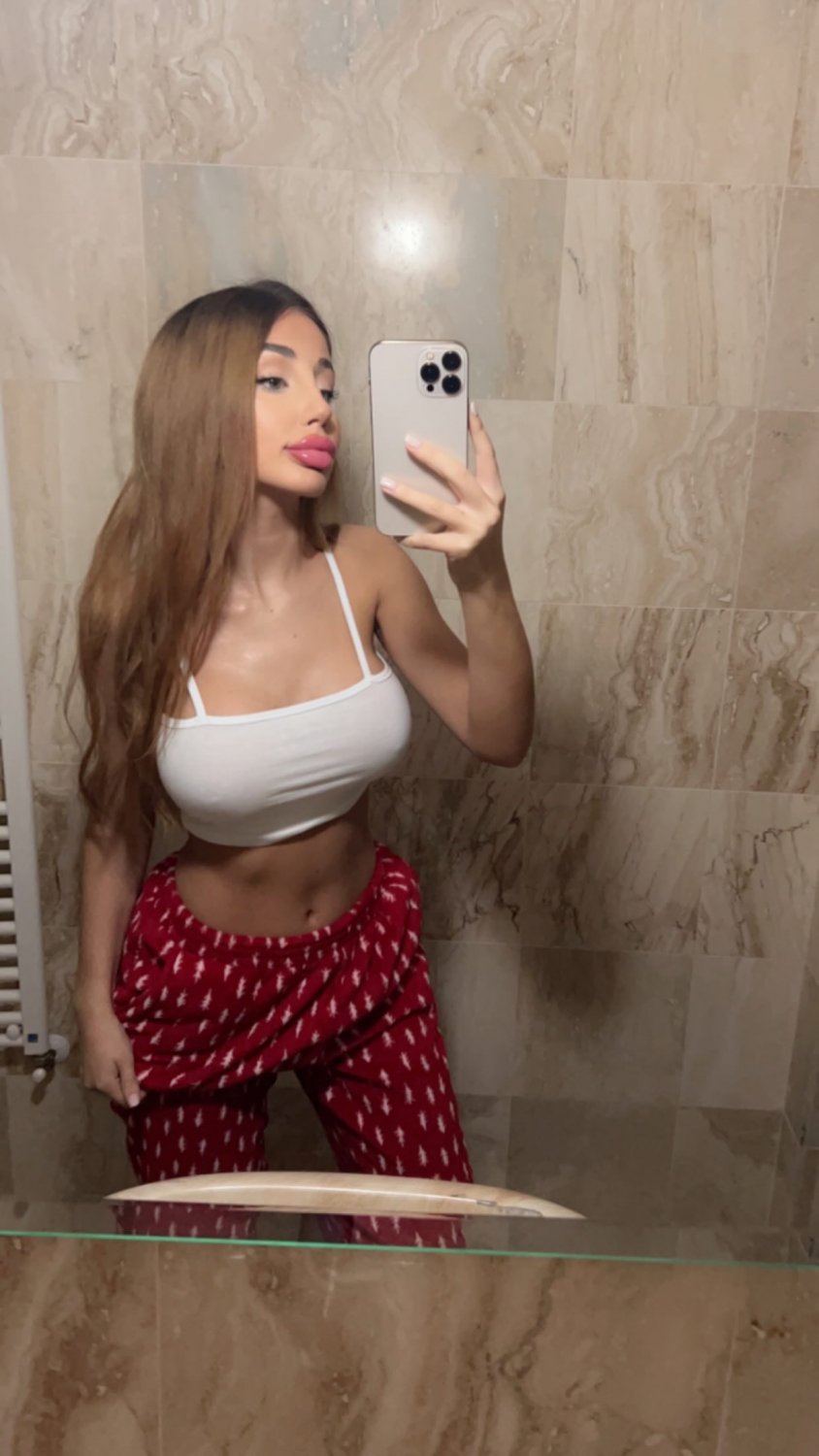 Fat Bimbo Tits and DSLs to Goon To #MFUQn4gK