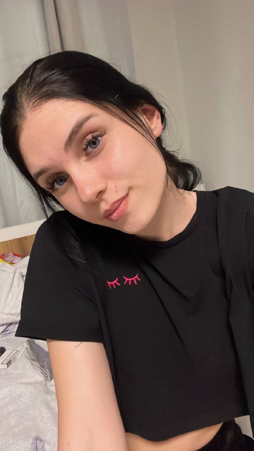 “emilypeachez” from OnlyFans #70MBi3ri