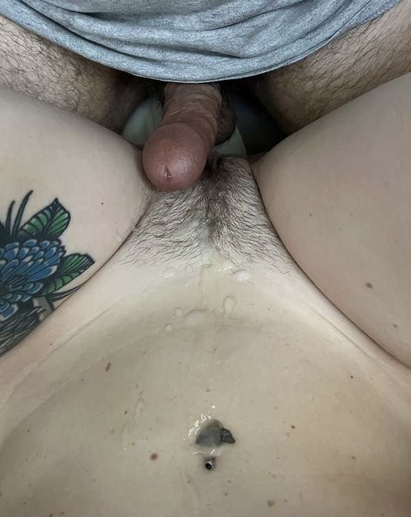 Is your Amazon delivery girl a slut? #DXAG4dpr